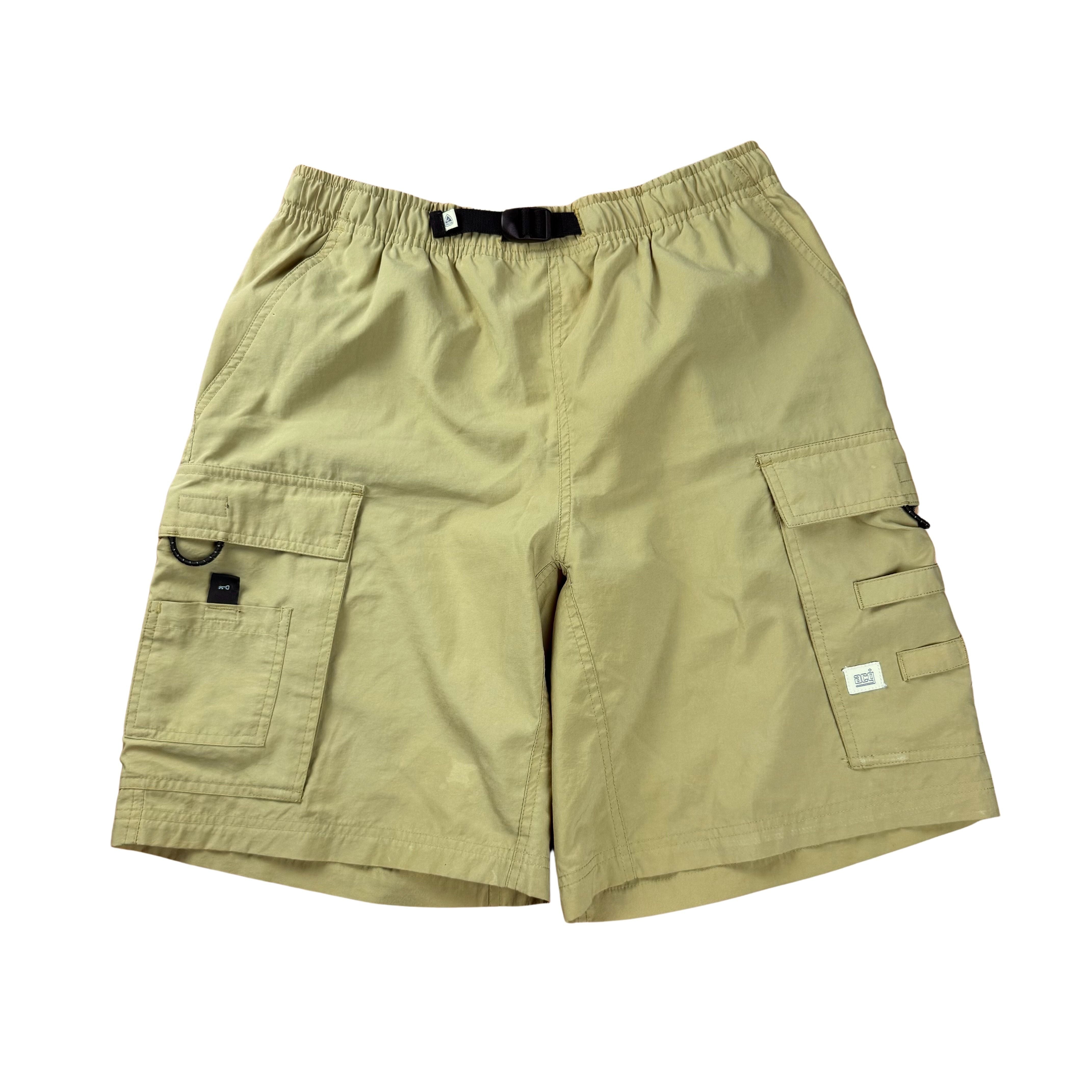 Vintage Nike ACG Shorts - M